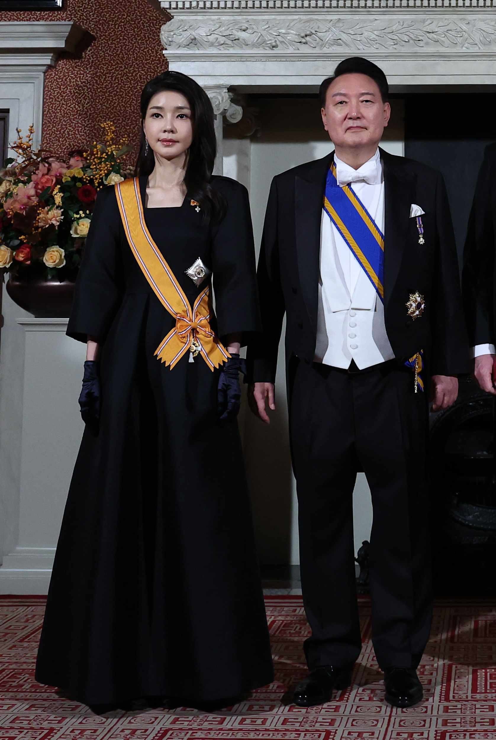 지난해 12월 12일(현지 시각) 네덜란드 암스테르담 왕궁에서 열린 국빈 만찬에 참석한 윤석열 대통령과 부인 김건희 여사. 기사 이해를 돕기 위한 이미지 / 연합뉴스