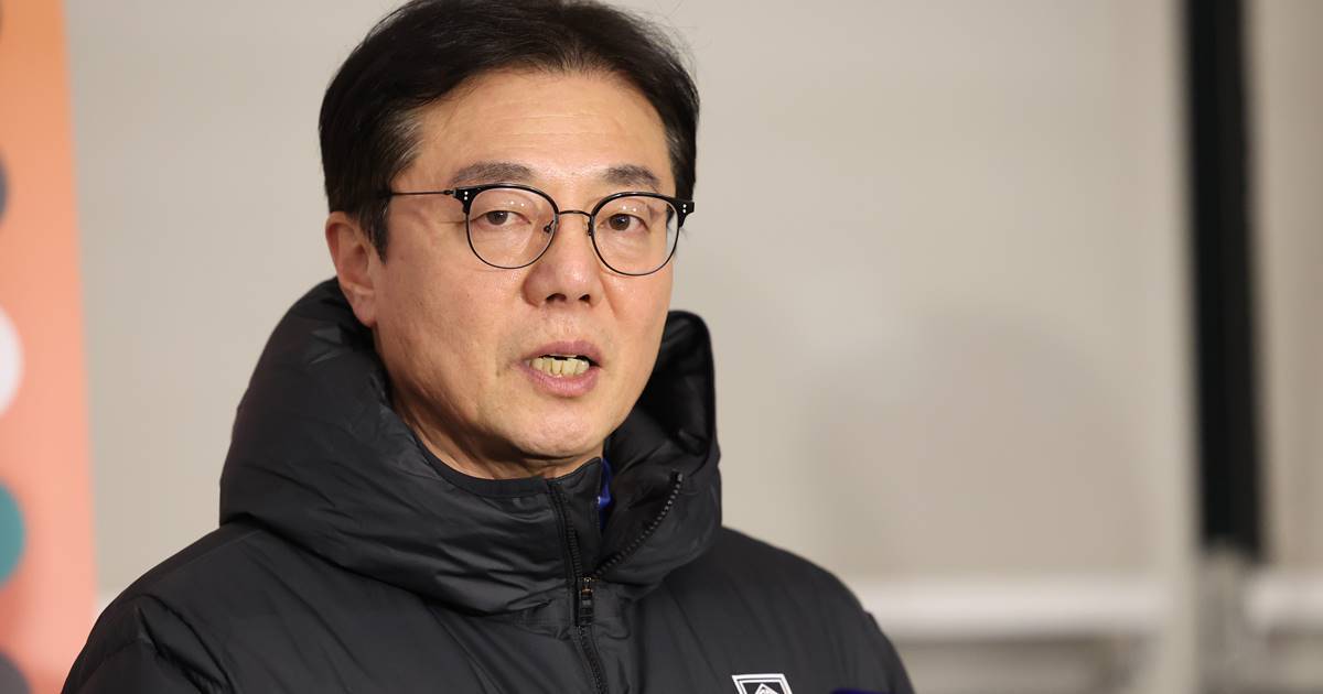 날벼락...월드컵 예선 앞둔 황선홍호, 대형 악재 맞았다 (+이유)