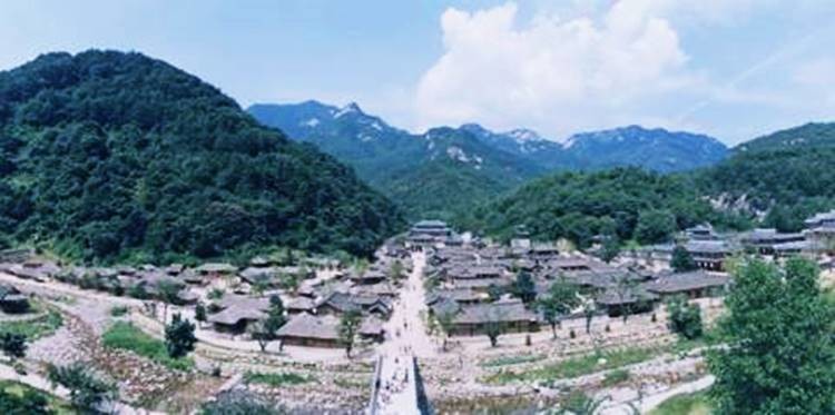 문경새재 전경 / 문경시