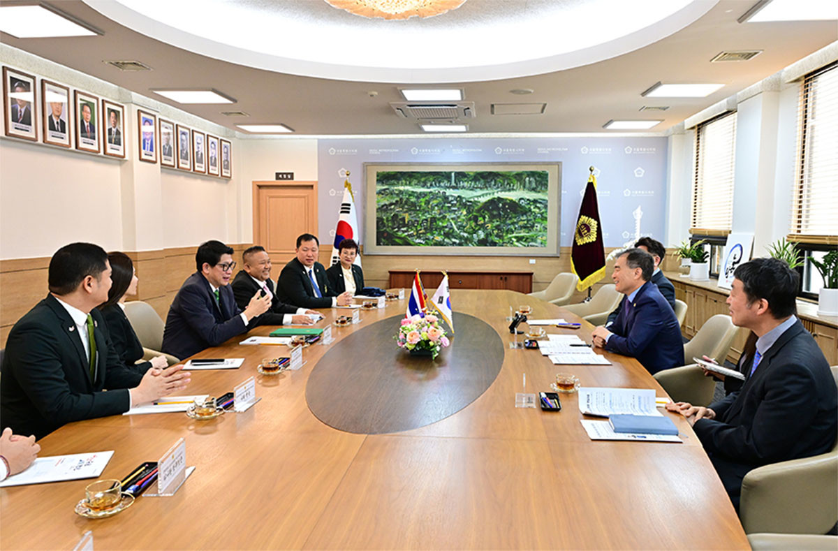 지난 21일 우수 정책 벤치마킹과 우호 협력 강화를 위해 서울을 방문한 태국 방콕시의회 대표단. / 서울시의회