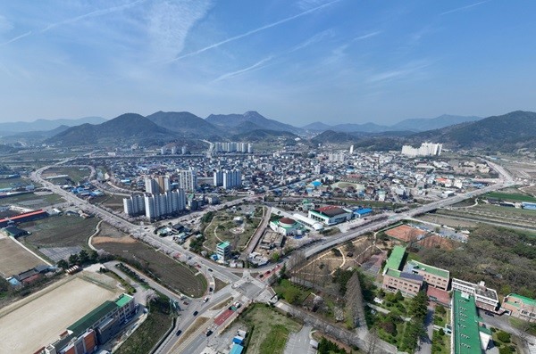 순창공유플랫폼 ‘누구나’ 센터를 중심으로 교육, 문화, 복지 등 다양한 프로그램 진행할 예정 / 순창군
