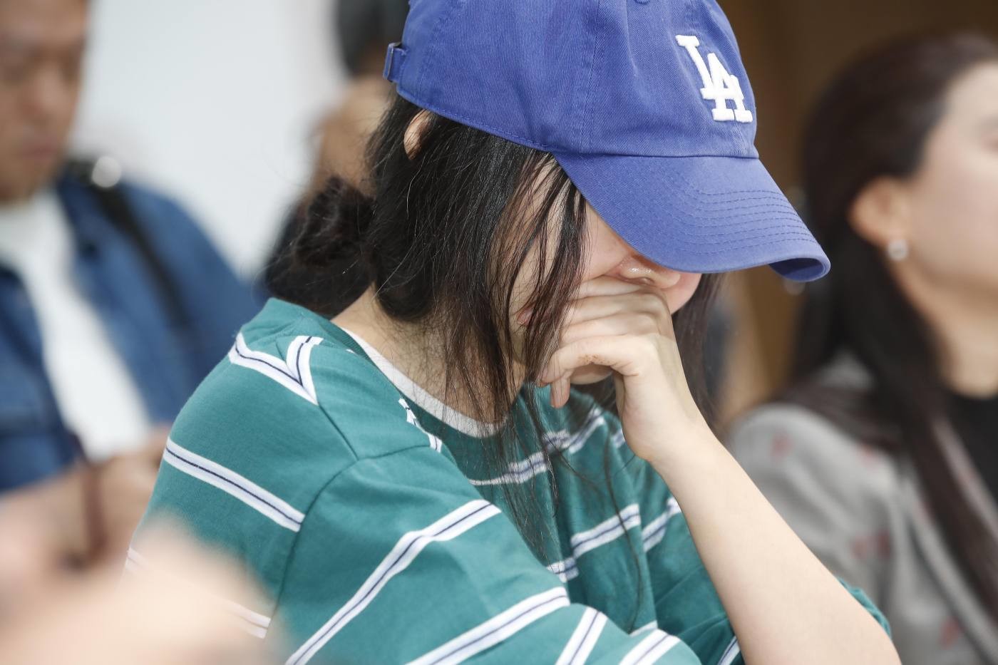 25일 오후 3시 서울 서초구 한국컨퍼런스센터에서 열린 긴급 기자회견에 참석한 어도어 민희진 대표가 생각에 잠긴 모습이다.  / 뉴스1