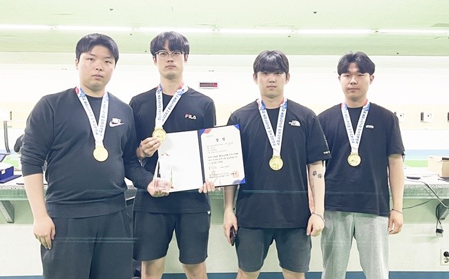 쎈타화이어권총 단체1위  (김도엽,김민수,오승헌,송민섭)