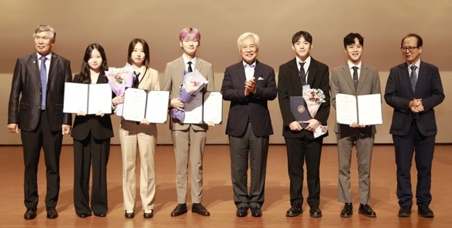 전남대 전국대학생 모의유엔회의 (윤석무_오른쪽 3번째)