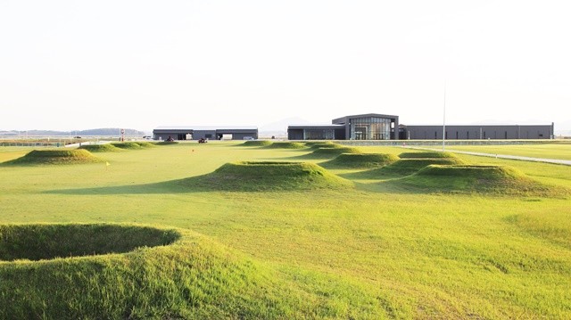 코스모스링스-분화구형 벙커