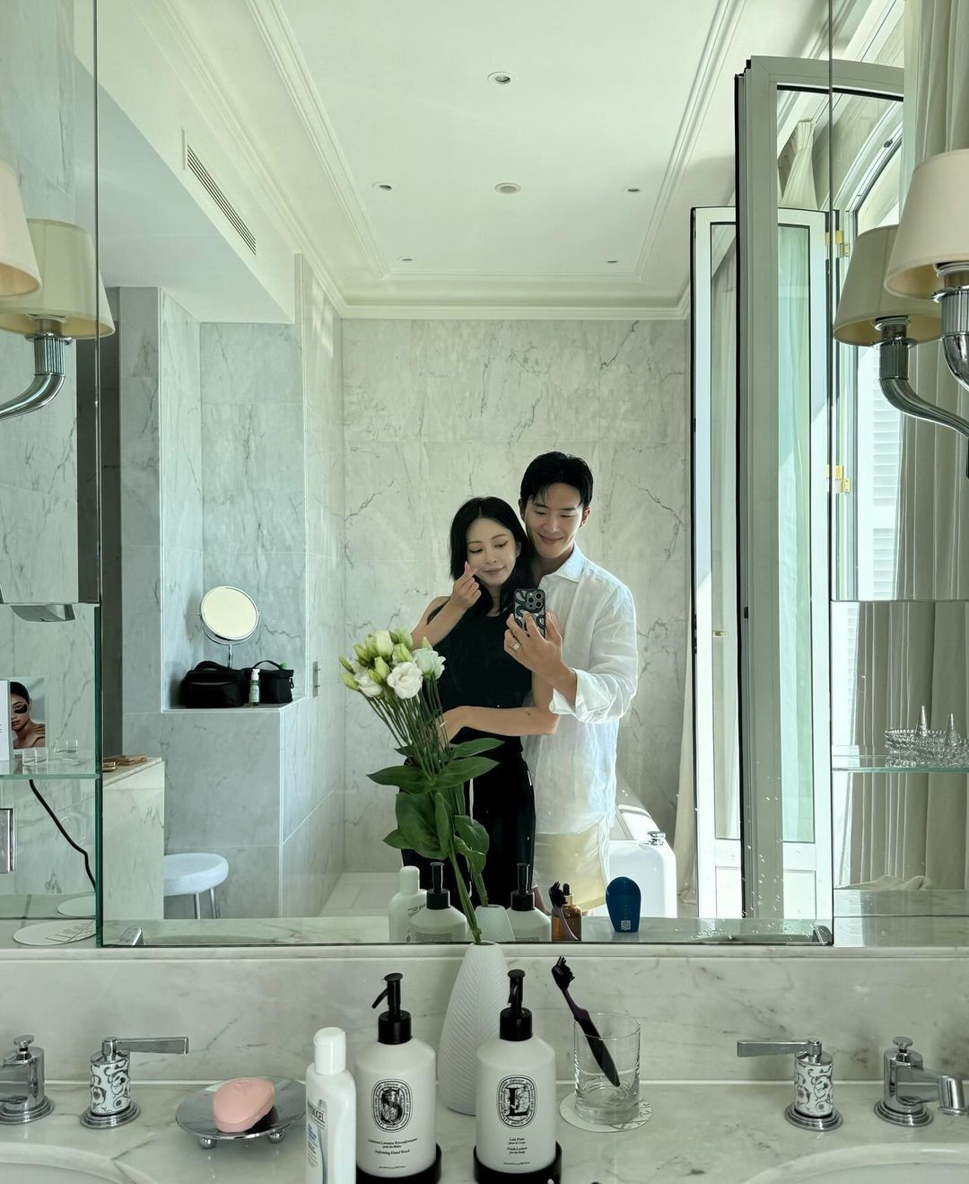 한예슬과 그의 남편이 함께 찍은 사진. / 한예슬 인스타그램