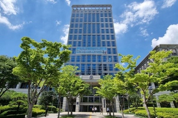 부산시는 오는 16일부터 ▲다자녀 교육지원포인트 수령자 ▲대중교통 우수이용자(동백패스 이용금액 월 3만 원 이상) ▲착한가격업소 이용자를 대상으로 동백전 캐시백 5%를 추가 지급한다. / 사진=위키트리DB