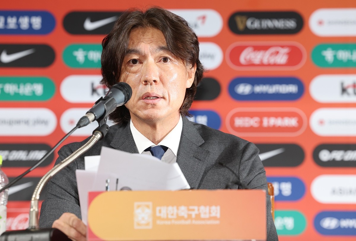홍명보 한국 축구 국가대표 감독이 지난 7월 29일 오전 서울 종로구 축구회관에서 열린 취임 기자회견에서 발언하고 있다. / 연합뉴스