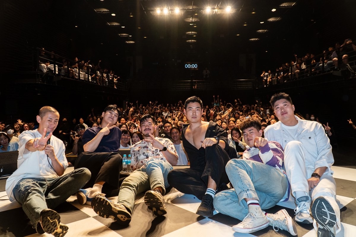 메타코미디 제공