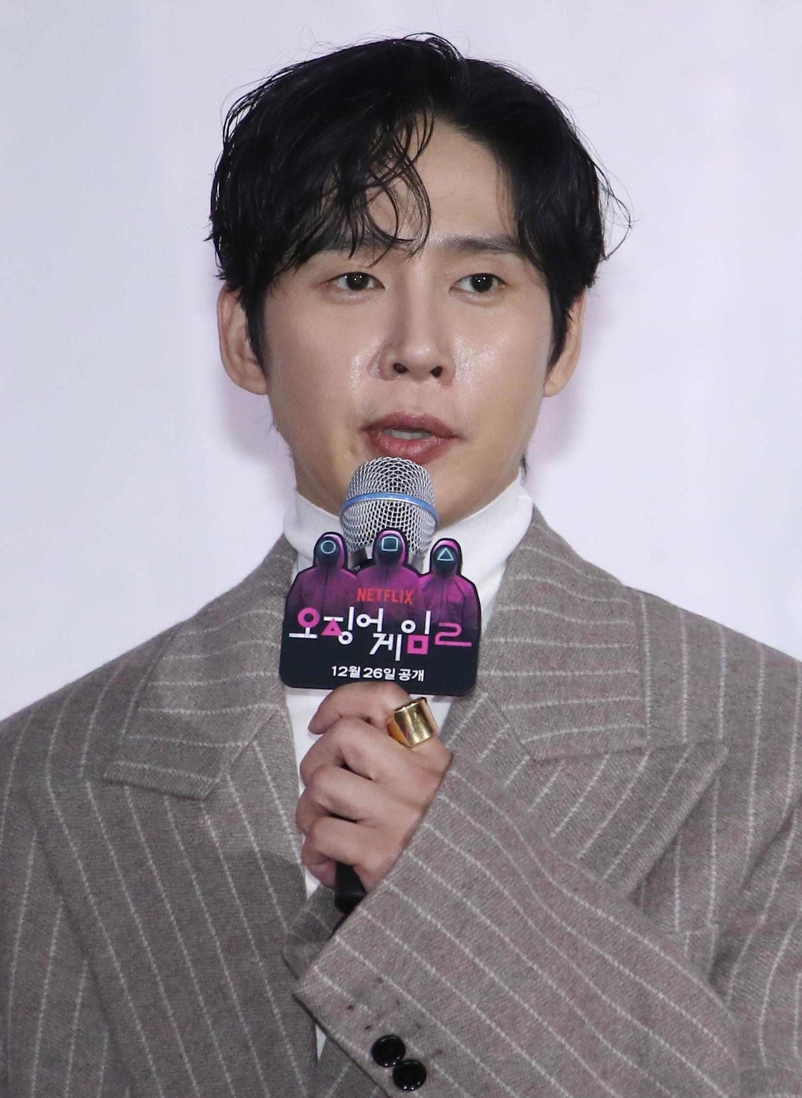 Actor Park Sung-hoon answers questions from reporters at the press conference for the Netflix original series 'Squid Game 2,' held at Dongdaemun Design Plaza (DDP) / News1