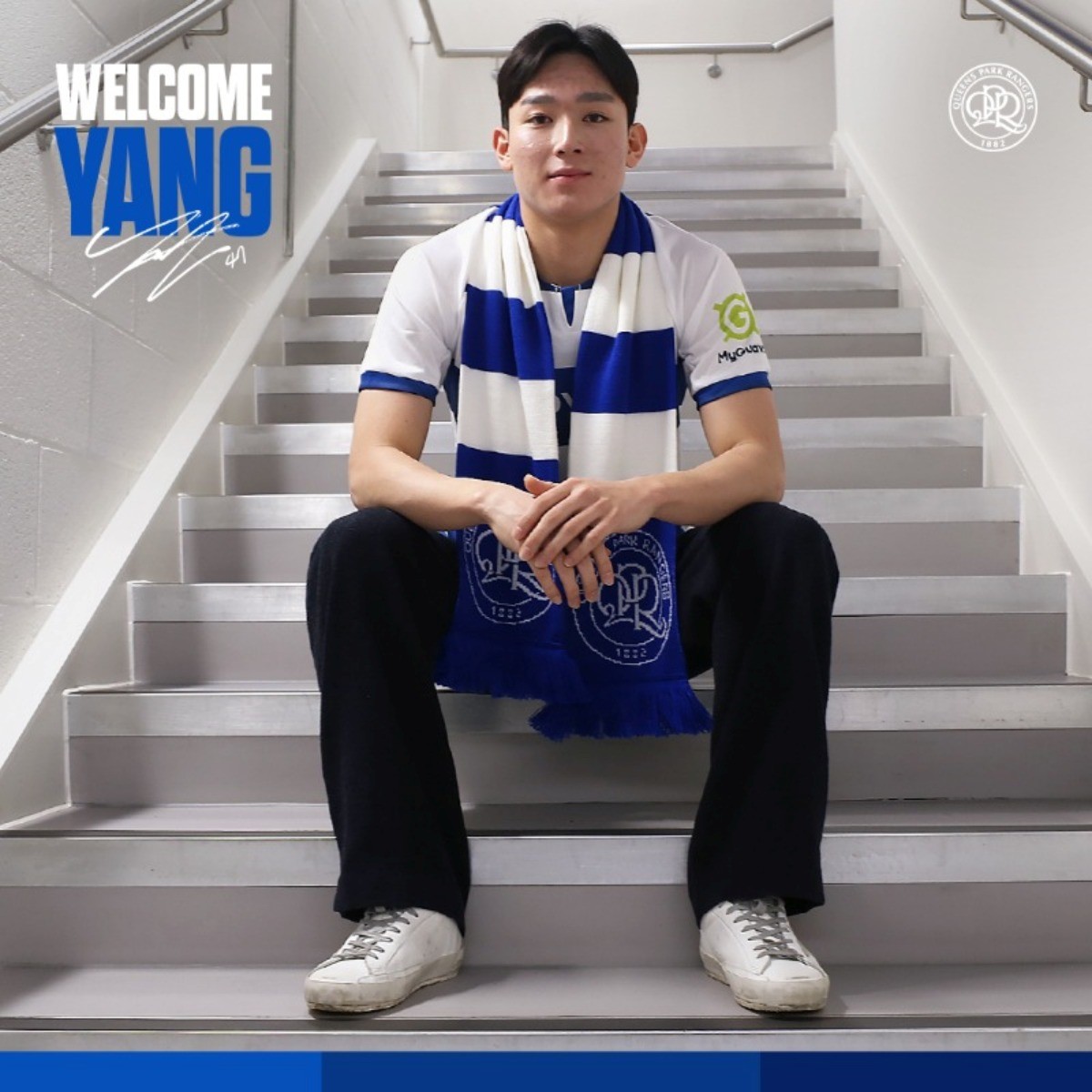 QPR 팀 유니폼을 입고 포즈를 취하는 양민혁 / QPR FC 'X'(옛 트위터) 공식 계정