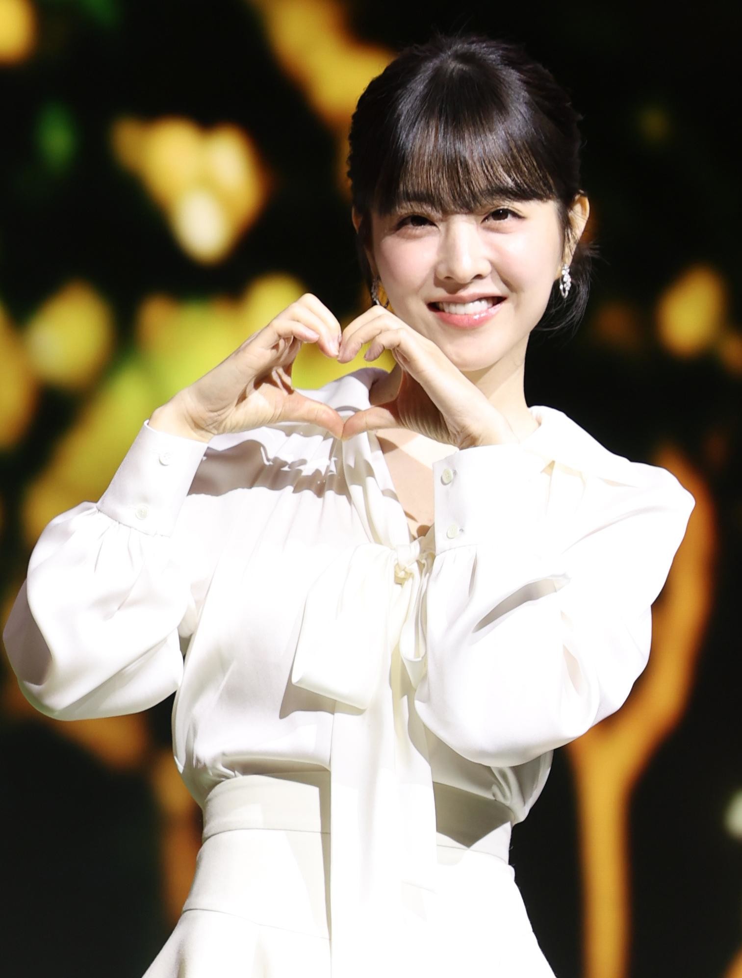배우 박보영이 12일 서울 종로구 JW메리어트 동대문 스퀘어 서울에서 열린 넷플릭스 시리즈 '멜로무비' 제작발표회에서 포즈를 취하고 있다. / 뉴스1