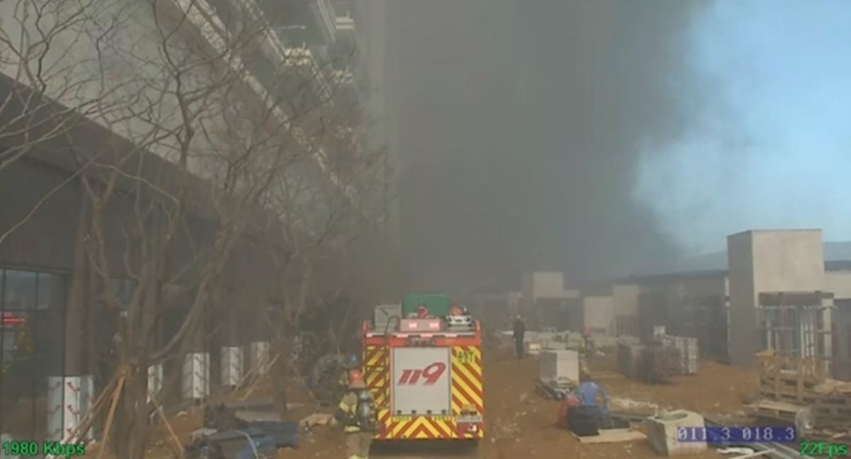 부산 반얀트리 호텔 신축 공사장서 화재 발생 / 뉴스1 (부산경찰청 제공)