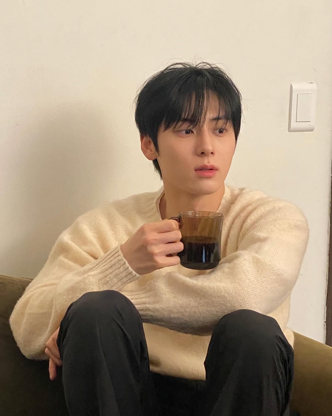 황민현 사진 / 황민현 인스타그램