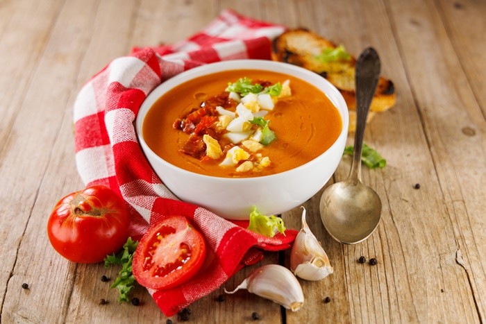 토마토 수프 / margouillat photo-shutterstock.com