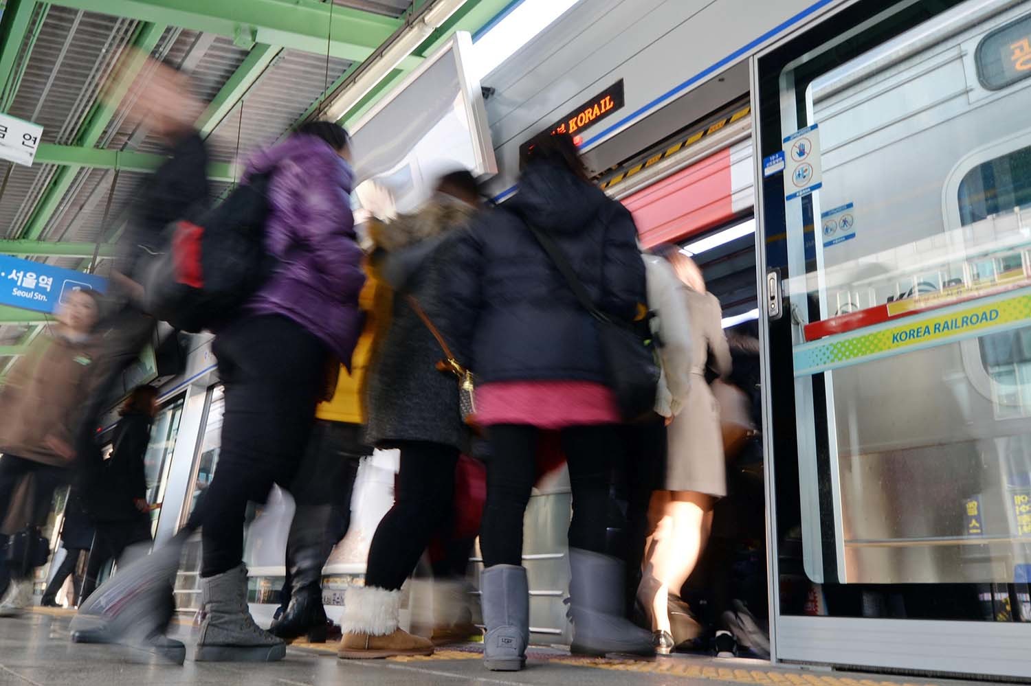 지하철에서 사람들이 가장 많이 분실하는 물품은 지갑으로 나타났다. / 뉴스1 자료사진