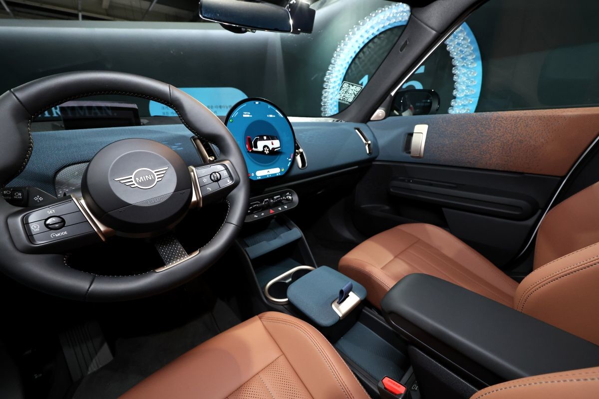 더 뉴 미니 컨트리맨 내부 모습. / 뉴스1