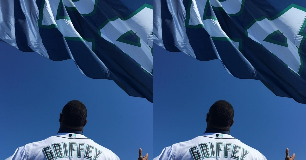 MLB Hall of Fame Right Legend. I turned to a photographer