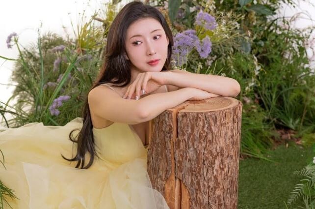 아이돌 그룹 퀸비즈 출신 솔로 가수 주하. 오는 28일 고양시 장항야구장에서 열리는 더킴로펌배 한스타 연예인야구 BMB-스타즈 경기에서 시구한다. /BT엔터테인먼트