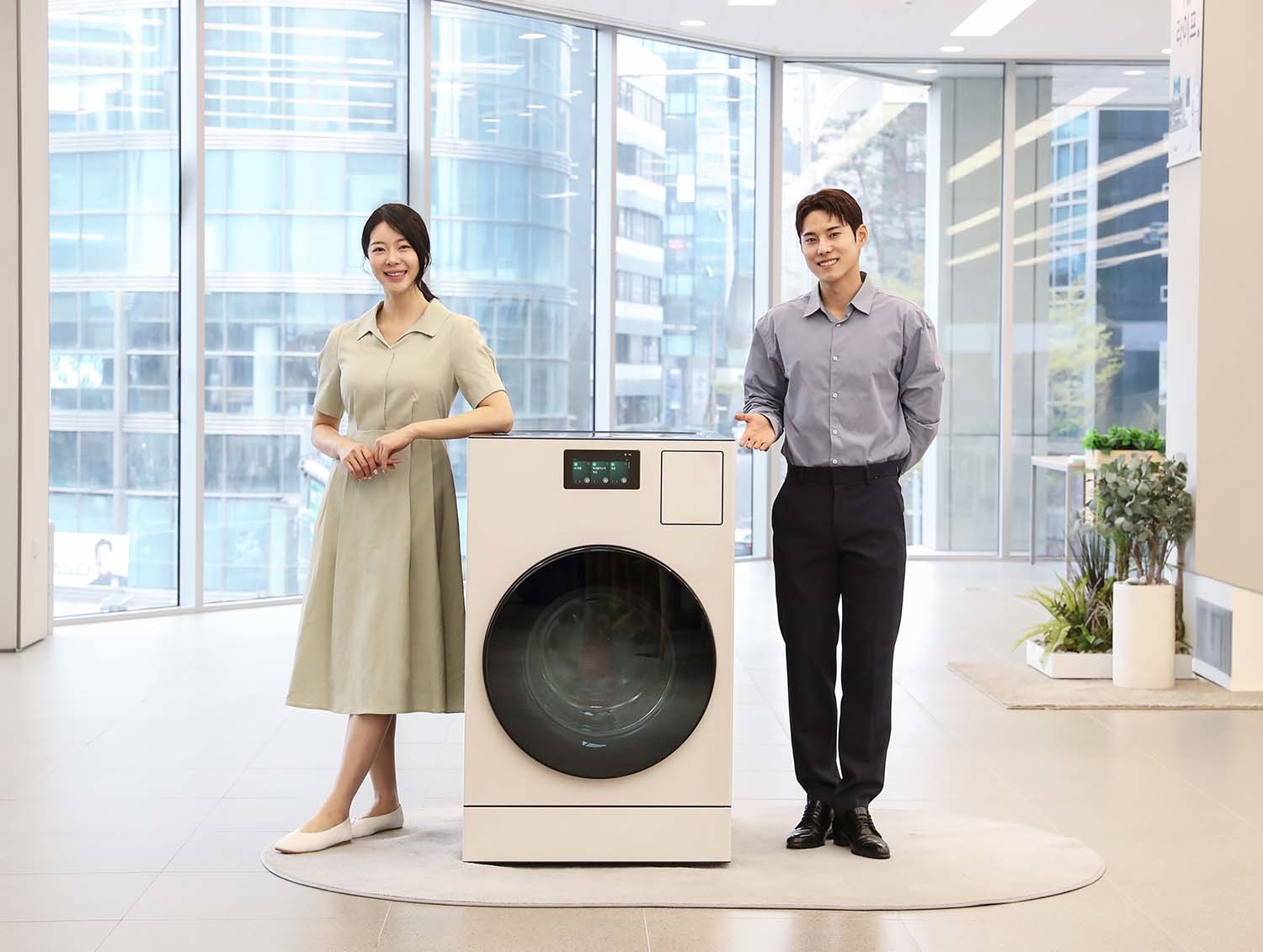 삼성전자가 올인원 세탁건조기 '비스포크 AI 콤보' / 삼성전자 제공