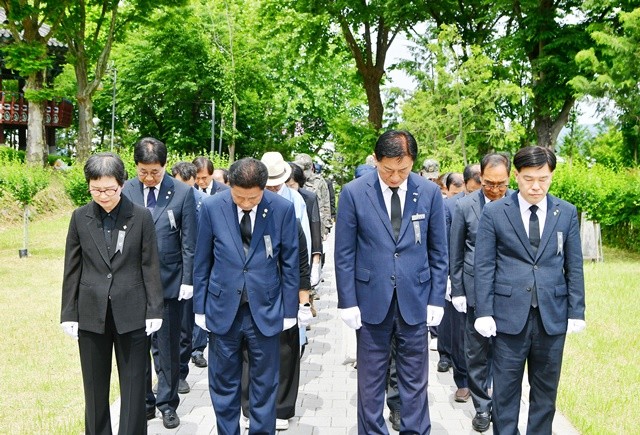 6일 장성공원 충혼탑에서 제70회 현충일 추념식이 열렸다.