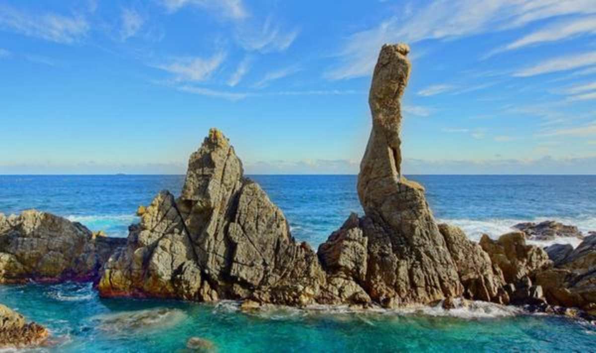 초곡 용굴촛대바위길. / 삼척문화관광 홈페이지