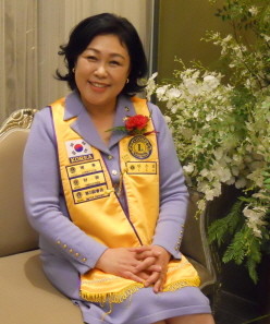 안은희 신임 회장 / 이율동 선임기자