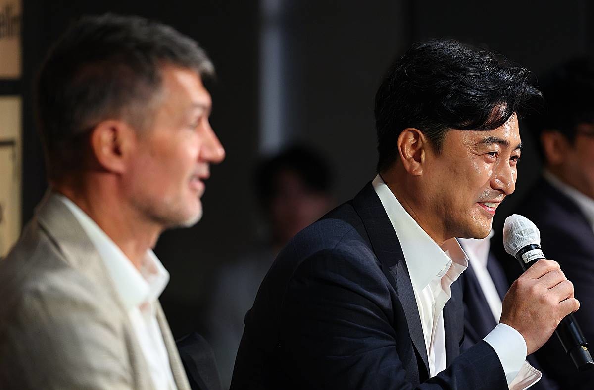 '헌신하겠다' 뜻깊은 소감 전한 안정환. 기사와 무관 / 연합뉴스