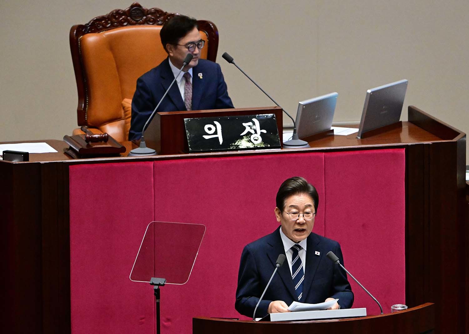 이재명 대통령이 26일 오전 서울 여의도 국회에서 열린 제426회국회(임시회) 제2차 본회의에서 2025년도 제2회 추가경정예산안에 대한 정부의 시정연설을 하고 있다. / 뉴스1
