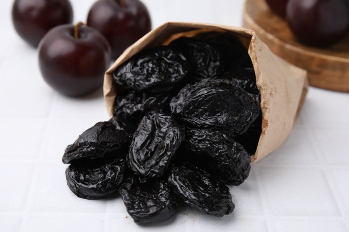 푸룬 / New Africa-shutterstock.com