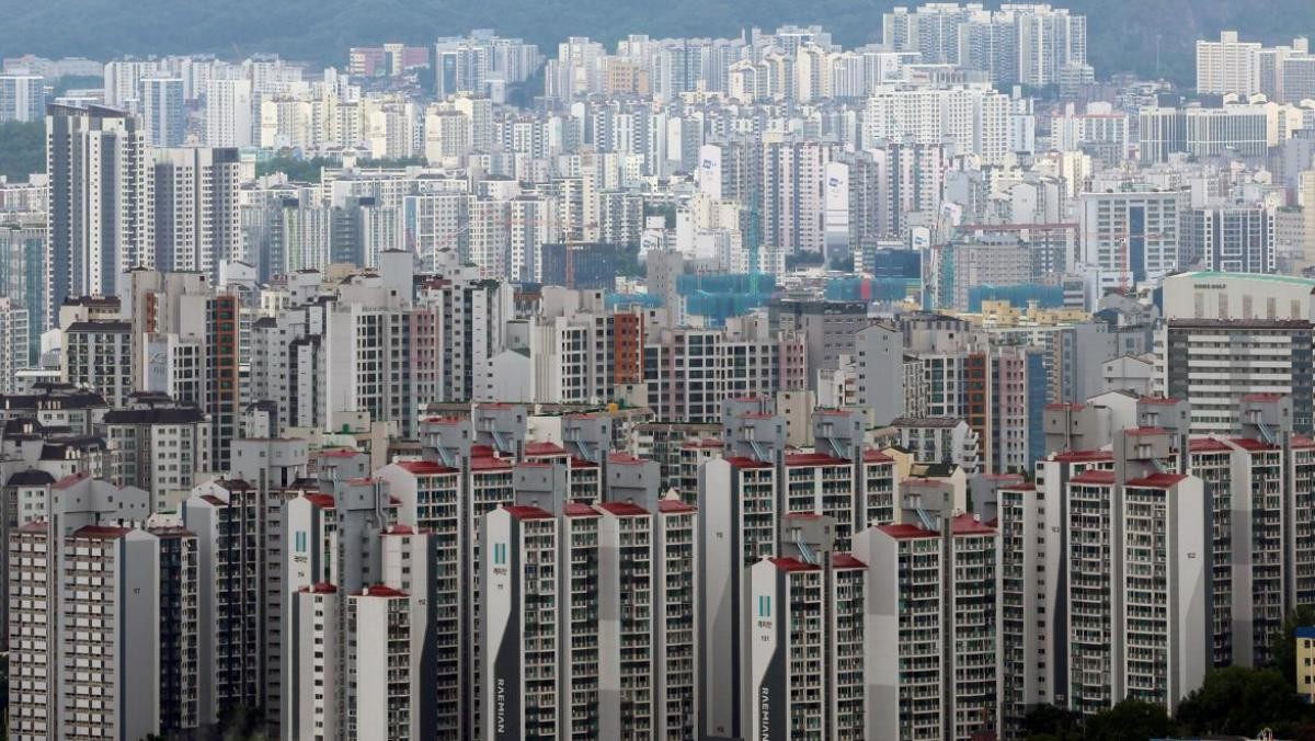 서울 남산에서 바라본 아파트 모습. / 뉴스1