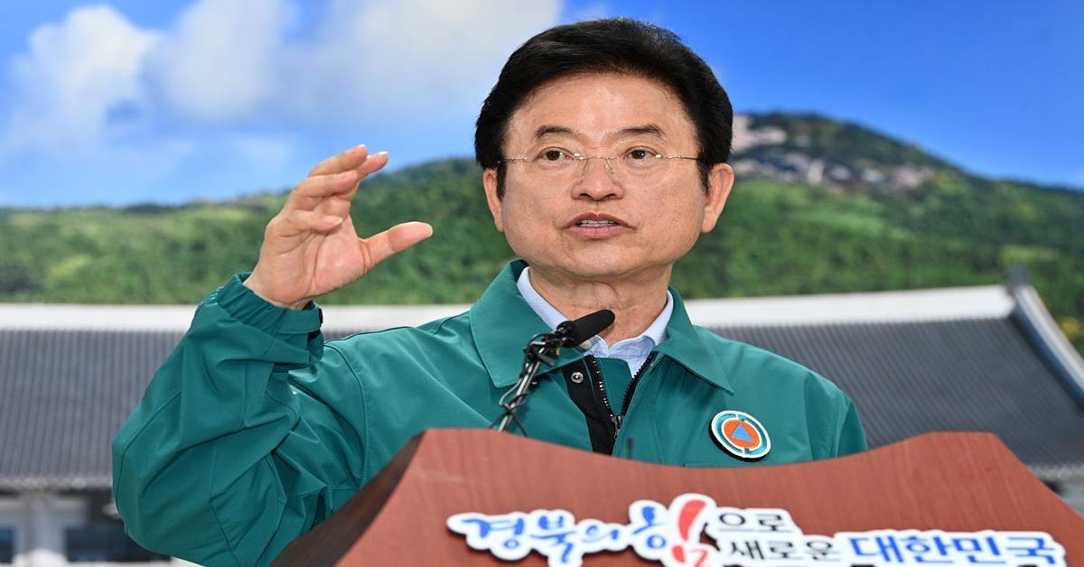 이철우 경북도지사는 장맛비로 인한 피해를 막기 위해 17일 도내 전 지역에 ‘마을 사전 대피체계’를 전면 가동했다./경북도