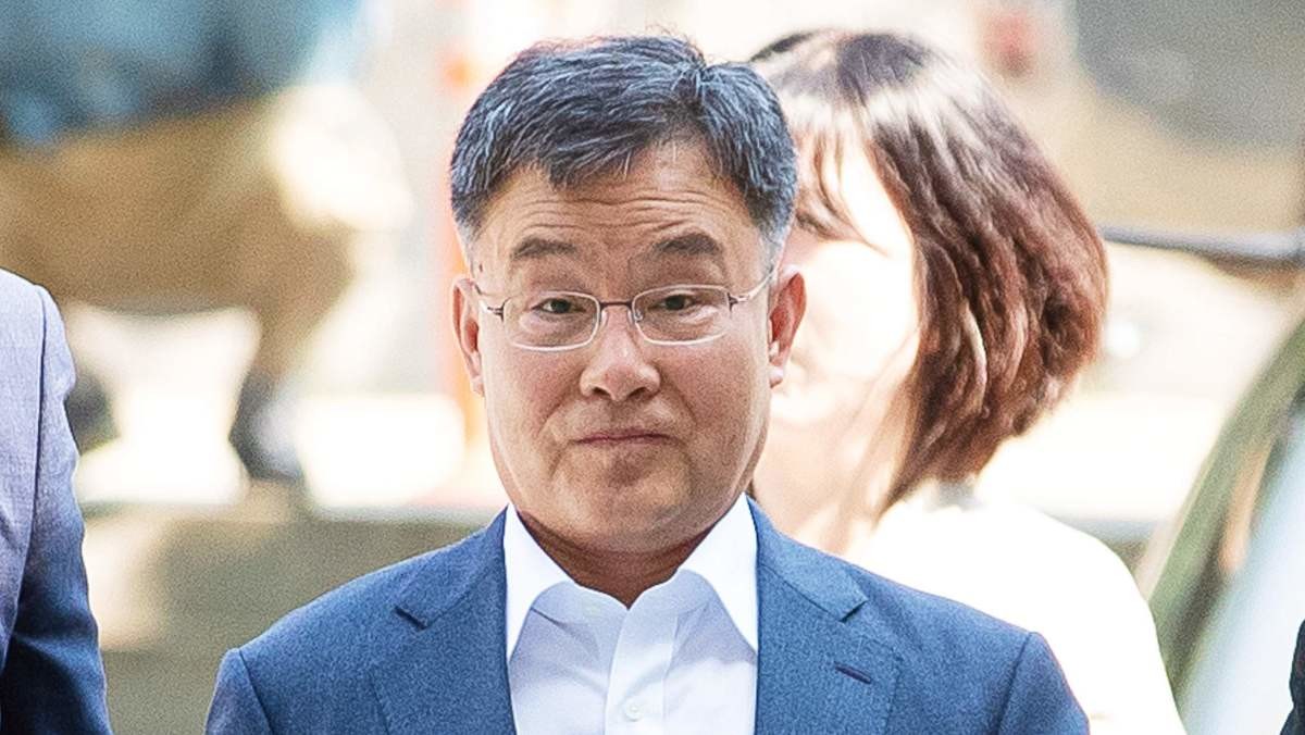 제20대 대선에서 허위 보도로 윤석열 대통령(당시 후보)의 명예를 훼손한 혐의를 받아 구속 기소된 화천대유자산관리 대주주 김만배 씨. / 뉴스1
