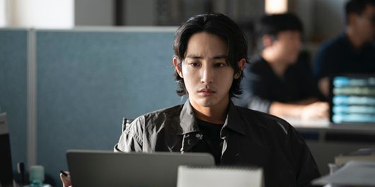 드라마 'S라인'에 출연한 배우 이수혁 / 웨이브