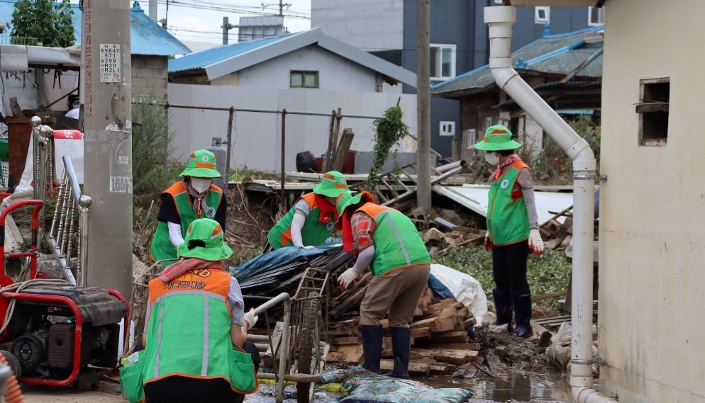 대전시 충남 수해지역 복구 구슬땀 / 대전시