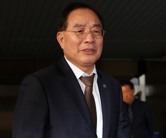 부산광역시교육청(교육감 김석준)은 전 교육감(하윤수)이 자신의 자녀를 교육청 산하 교육연수원 파견교사로 임용되도록 위법·부당하게 개입한 사실이 확인됨에 따라 '형법' 제123조 직권남용 혐의로 부산경찰청에 고발 조치했다고 21일 밝혔다. / 사진=연합