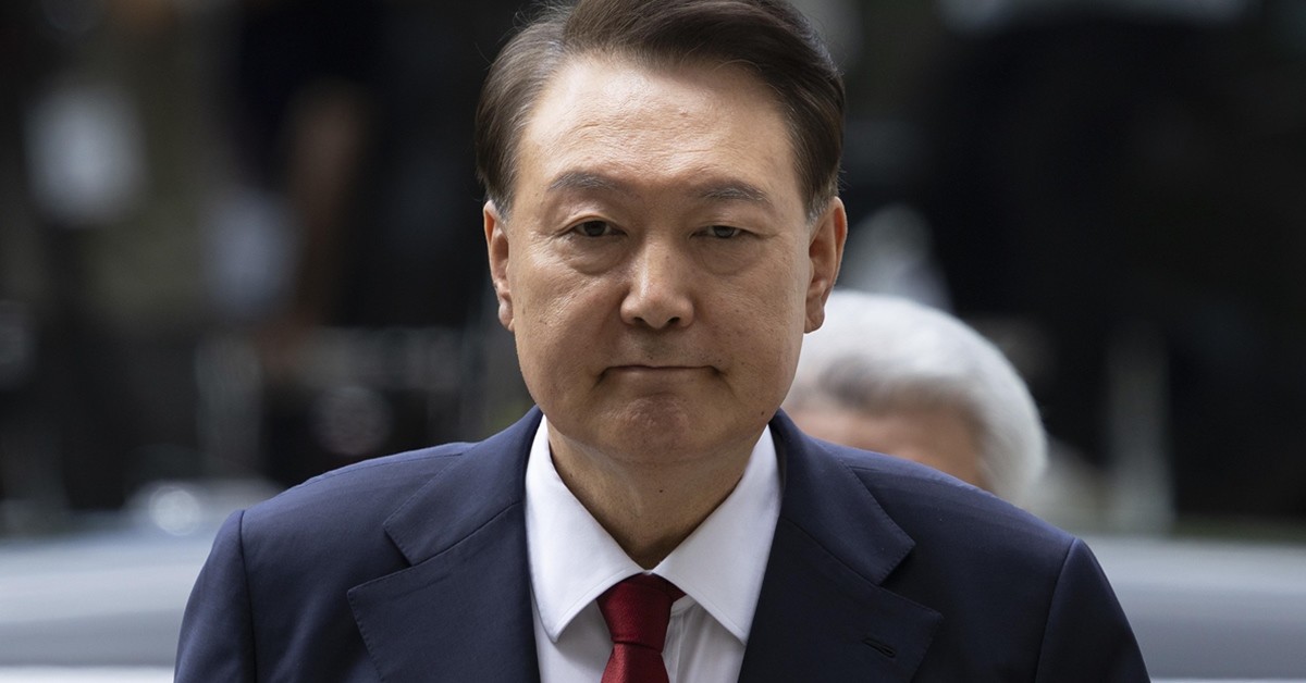 2·3 비상계엄과 관련해 특검의 수사를 받는 윤석열 전 대통령이 두 번째 구속 전 피의자심문(영장실질심사)를 받기 위해 9일 오후 서울 서초구 중앙지방법원으로 출석하고 있다. / 사진공동취재단, 뉴스1