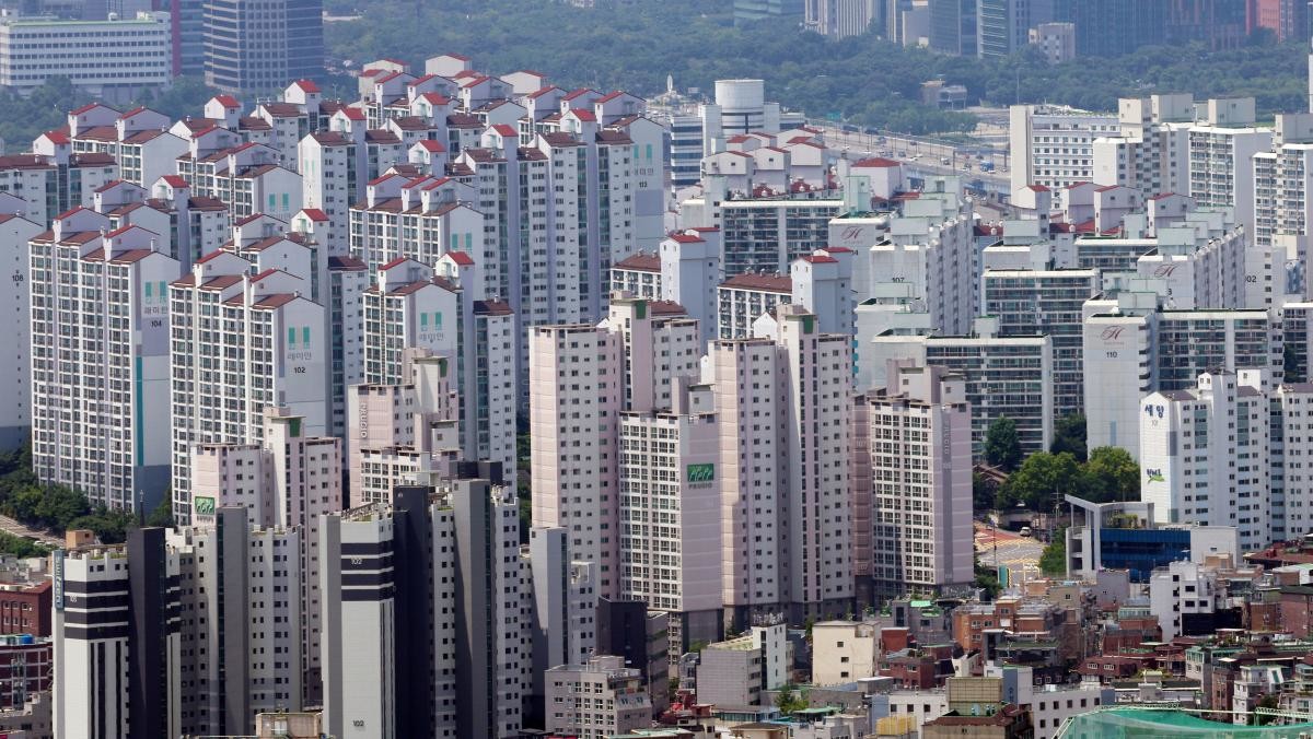 서울 남산에서 바라본 서울 시내 아파트 모습. / 뉴스1
