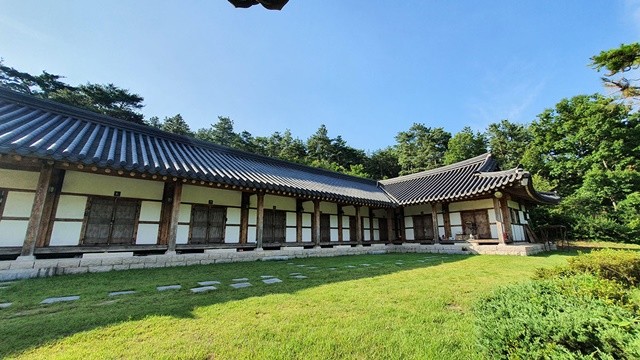 백련재 문학의 집