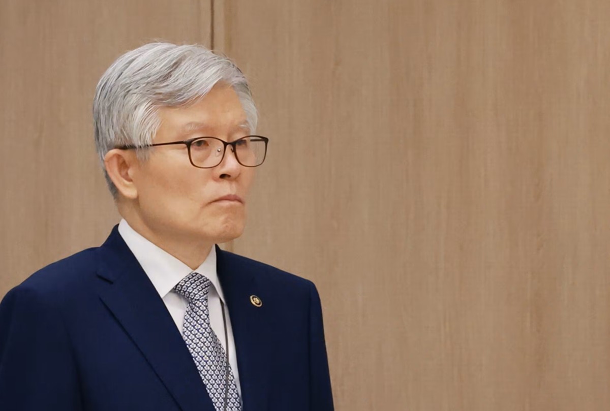 최동석 인사혁신처장이 지난 23일 서울 용산 대통령실 청사에서 열린 임명장 및 위촉장 수여식에 참석하고 있다. / 연합뉴스