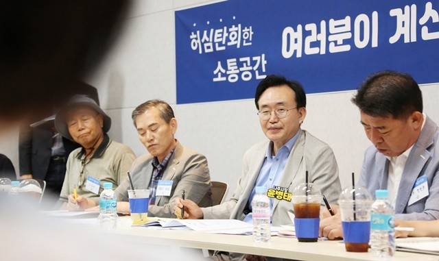 윤병태 시장이 송월동 자이아파트를 찾아 마을좌담회를 진행했다.