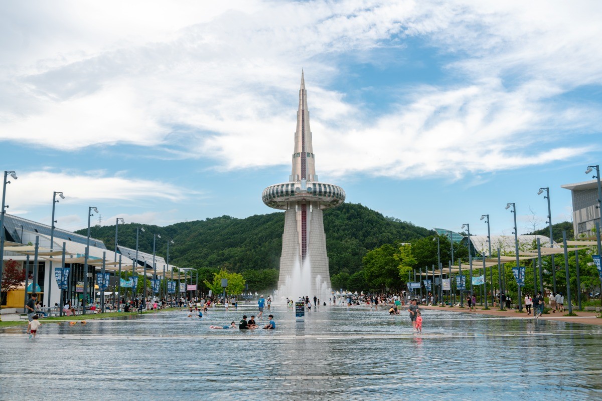 대전 엑스포타워. / Sanga Park-shutterstock.com