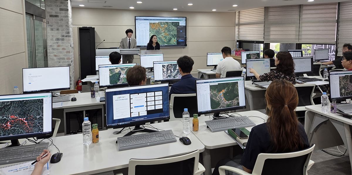 이재민통합관리시스템 운영 요원 교육 모습 / 안동시 제공