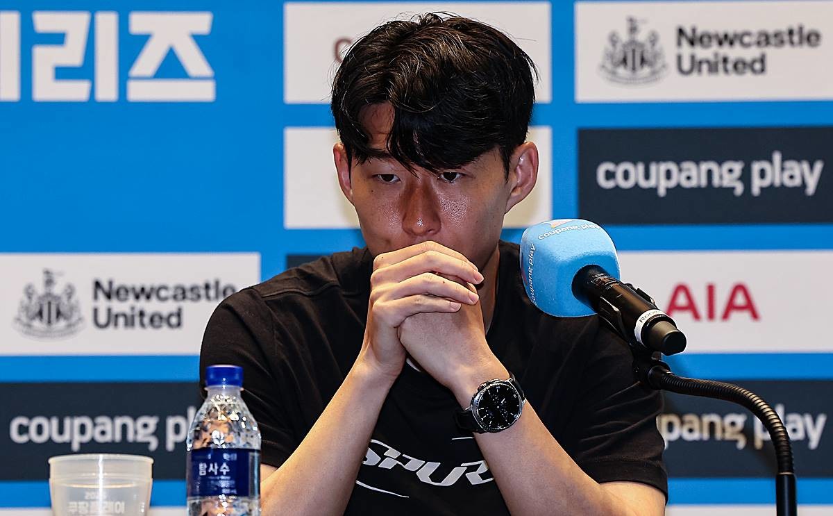 토트넘 손흥민이 2일 서울 영등포구 IFC TWO The Forum에서 열린 2025 쿠팡플레이 시리즈 토트넘 프리 기자회견에서 취재진 질문에 답하고 있다 / 뉴스1