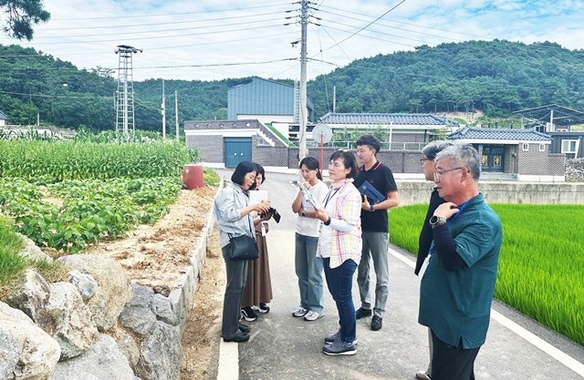 나주시가 35개 마을을 대상으로 현장 평가를 실시하고 있다.