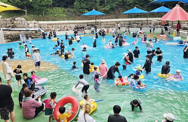 강진군 보은산 브이랜드 물놀이장