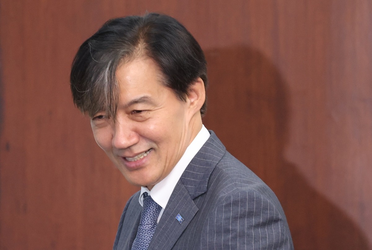 조국 전 조국혁신당 대표 자료 사진. 대통령실은 조국 전 조국혁신당 대표 등이 법무부 사면심사위원회의 광복절 특별사면 대상자에 포함된 것과 관련해 최종 명단은 화요일인 오는 12일 국무회의에서 결정된다고 밝혔다. 강유정 대통령실 대변인은 '화요일(12일) 국무회의를 거쳐서 최종적으로 사면 대상자 명단이 나올 때 윤곽이 드러날 것으로 여겨진다'라고 말했다. / 연합뉴스