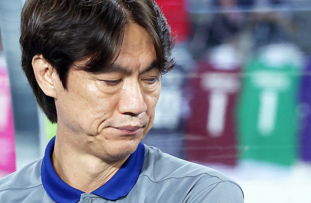 한국 축구대표팀을 이끌고 있는 홍명보 감독 모습. 기사 이해를 돕기 위한 자료 사진. 2026 북중미 월드컵 본선에 진출한 한국 축구대표팀이 오는 10월 서울에서 '삼바군단'으로 불리는 세계적인 축구대표팀 브라질과 경기를 치를 예정인 것으로 전해졌다. / 뉴스1