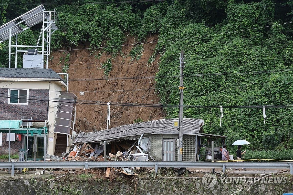 지난달 20일 발생한 가평 산사태 / 연합뉴스