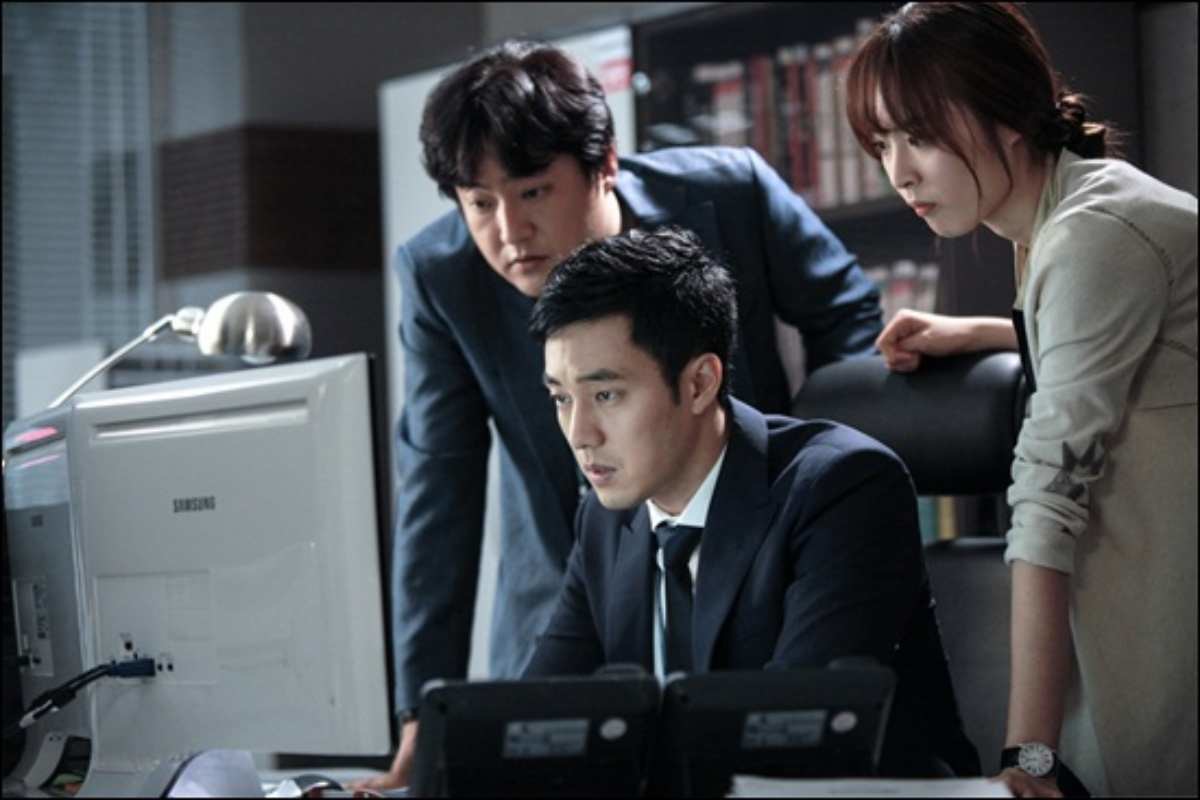 '유령' 주요 출연자 스틸컷. 곽도원, 소지섭, 이연희. / SBS 제공